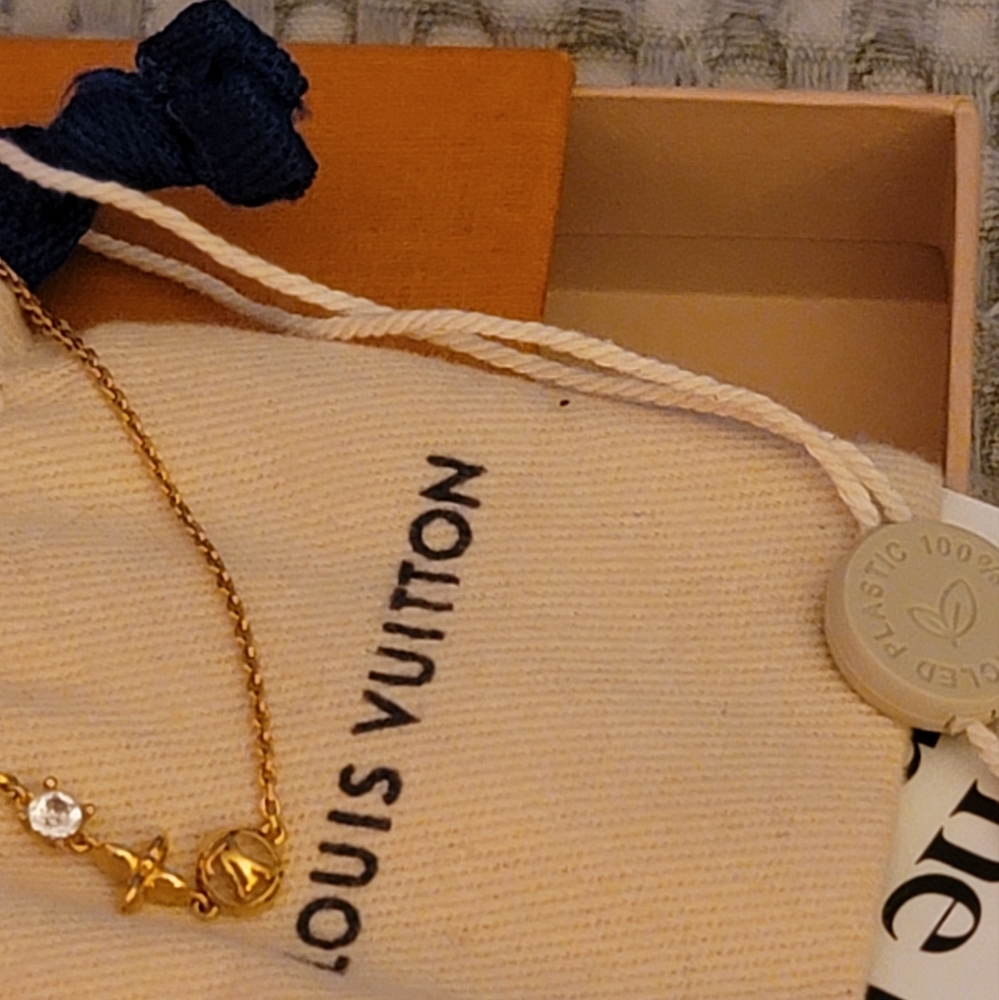 Louis Vuitton Petit Louis Bracelet Never Worn Yellow, Gold plated/ Never Worn - Picture 3 of 7